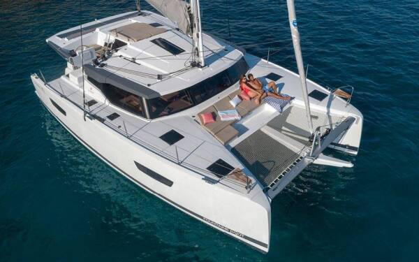 Fountaine Pajot Astrea 42 Flonja