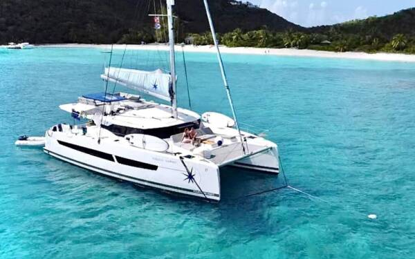 Fountaine Pajot Aura 51 V Circle