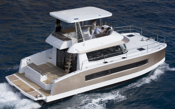 Fountaine Pajot MY 37 Dream Star