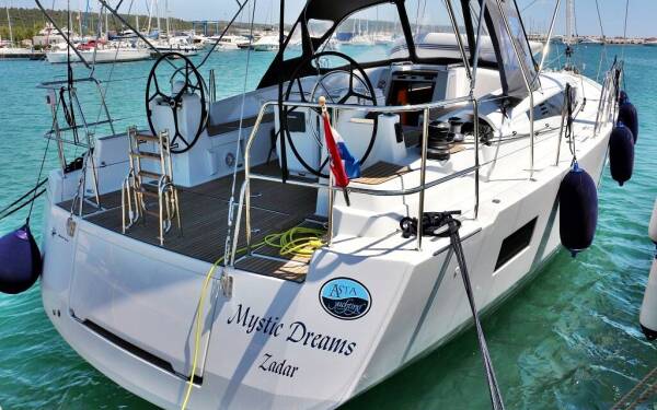 Jeanneau 54 Mystic Dreams