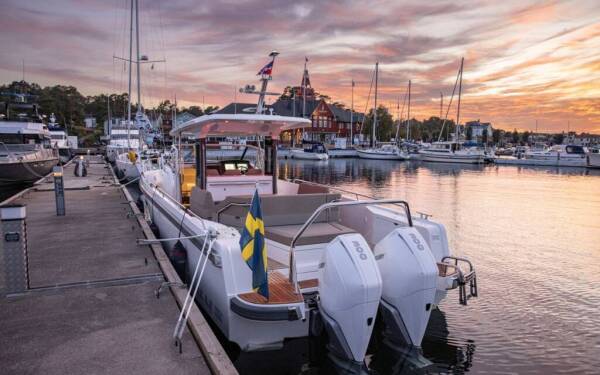 Nimbus T11 Rosie