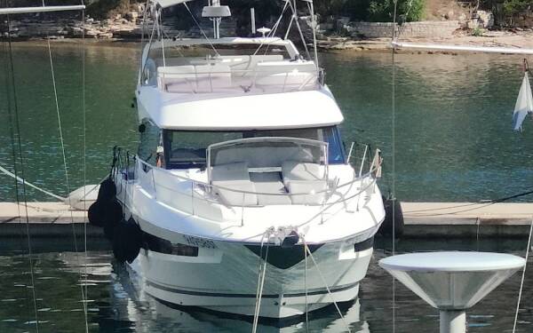 Prestige 460 Adudu 2