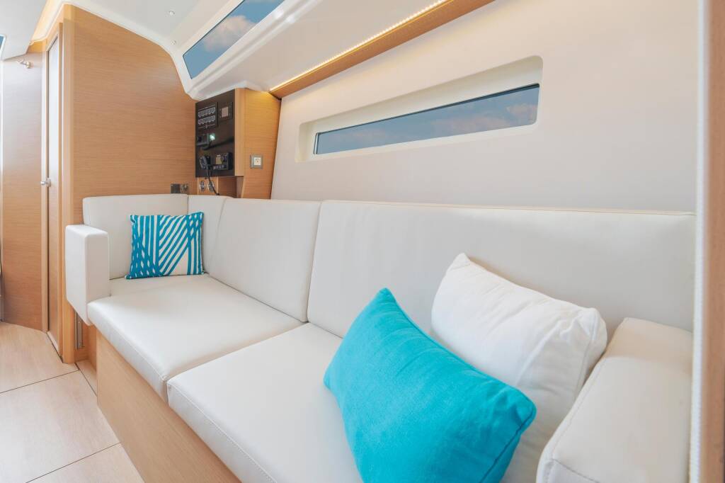 Sun Odyssey 350 NN1