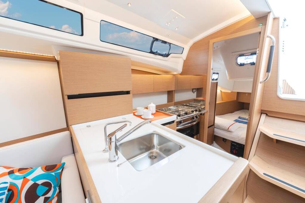 Sun Odyssey 350 NN1