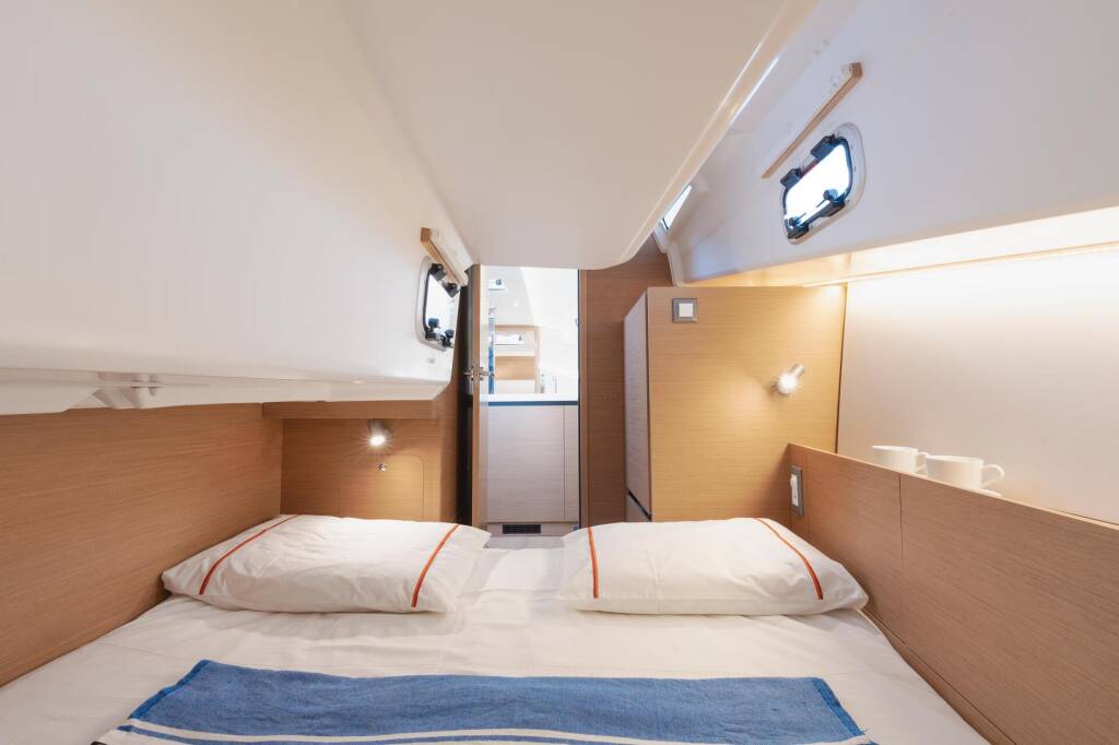Sun Odyssey 350 NN1